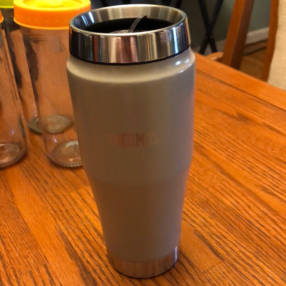 Thermos stainless steel tumbler
